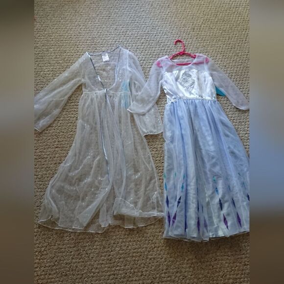 New Disney Store Snow Queen Elsa Sleep Gown Girls size 7/8 - Picture 2 of 12
